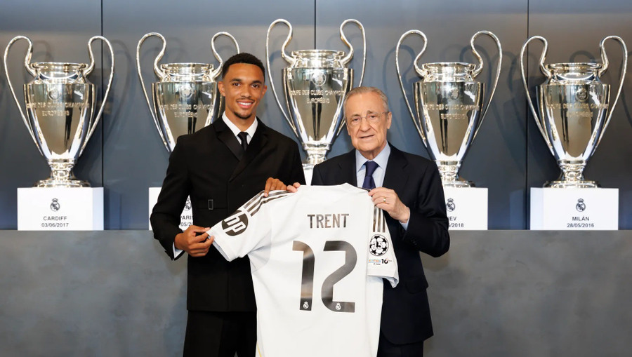 Vì sao Alexander-Arnold không được mặc áo 66 tại Real Madrid?