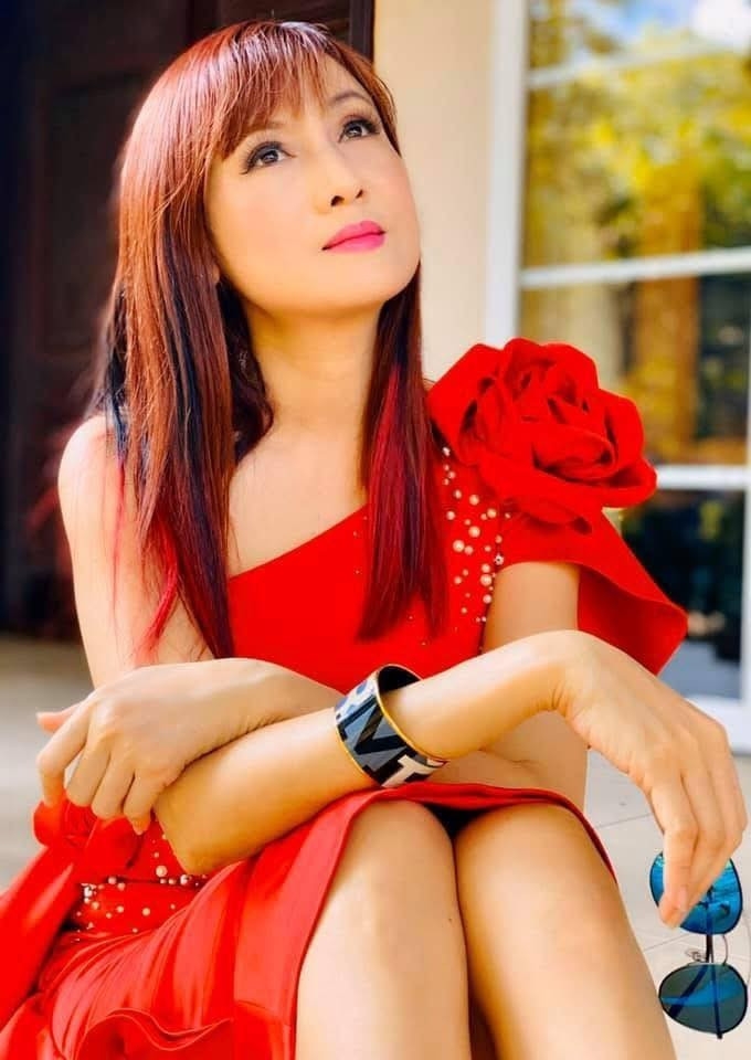 Nhan sắc tuổi U60 của 'nữ hoàng ảnh lịch' vang bóng một thời hiện ra sao?