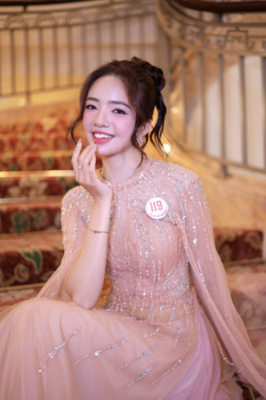 Ban tổ chức xin lỗi về clip múa gây tranh cãi của thí sinh Hoa hậu Việt Nam