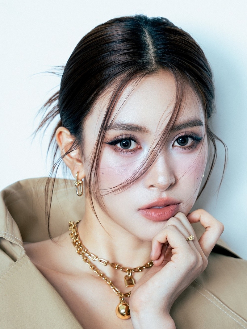 Nhan sắc mỹ nhân sở hữu gương mặt 'tỉ lệ vàng' hiện ra sao sau 7 năm đăng quang