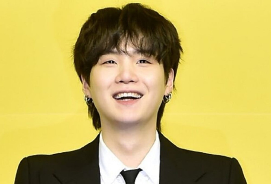 Suga (BTS) gây chấn động K-biz sau khi âm thầm xuất ngũ