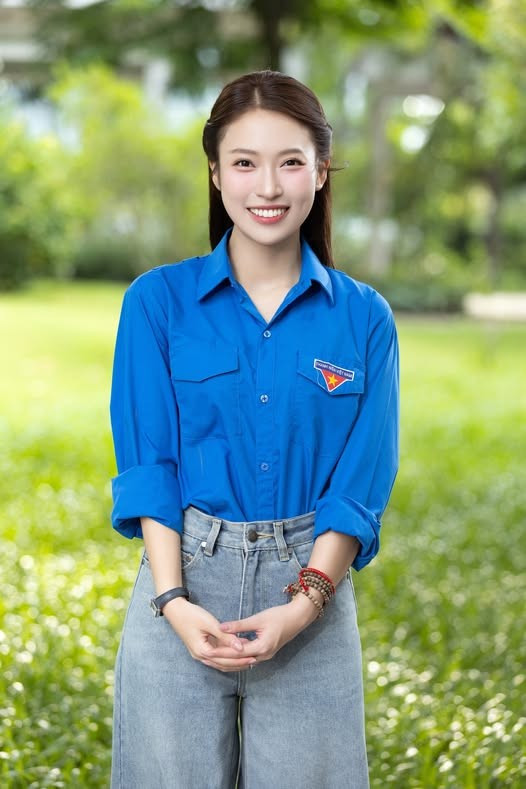 Hoa hậu, Á hậu "tiếp sức mùa thi", gửi lời chúc sĩ tử vượt vũ môn thành công