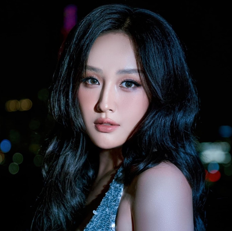 Mai Phương Thúy 'hết ảnh đẹp để sống ảo'