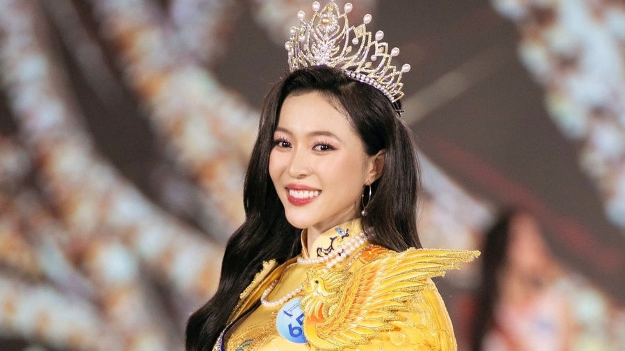 Nàng hậu đình đám công khai trùng tu nhan sắc