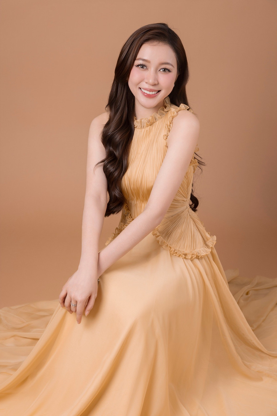Nàng hậu đình đám công khai trùng tu nhan sắc