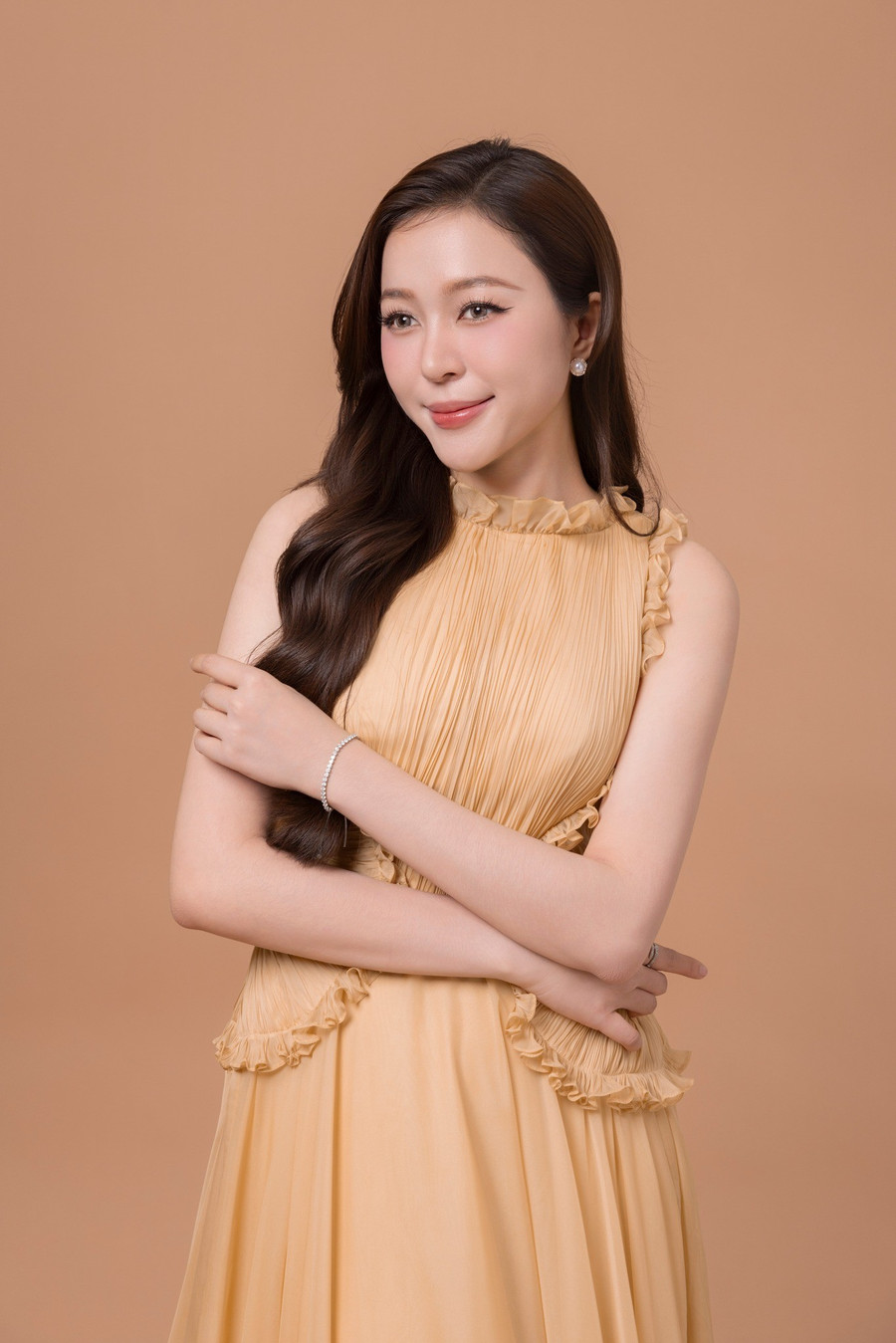 Nàng hậu đình đám công khai trùng tu nhan sắc