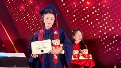 Con gái Thúy Hằng và Thúy Hạnh tốt nghiệp cấp 3: Suti chuẩn bị du học Ý, Bông đạt học sinh xuất sắc