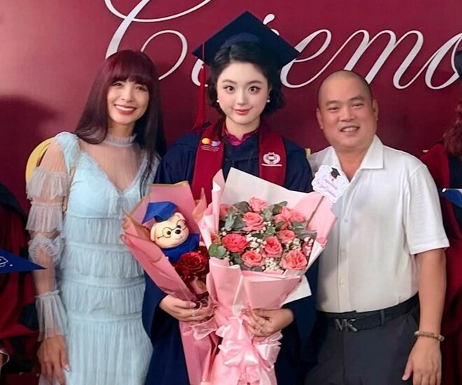 Con gái Thúy Hằng và Thúy Hạnh tốt nghiệp cấp 3: Suti chuẩn bị du học Ý, Bông đạt học sinh xuất sắc