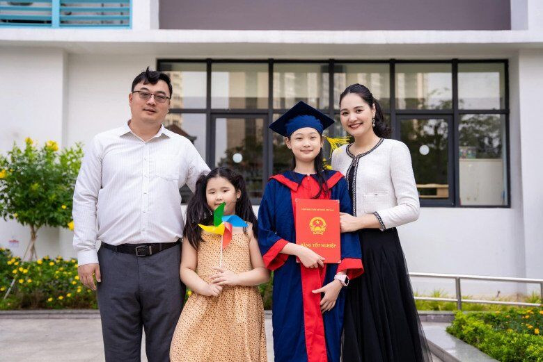 Con gái Hoa hậu Hương Giang nhận loạt danh hiệu Tinh hoa tại trường quốc tế