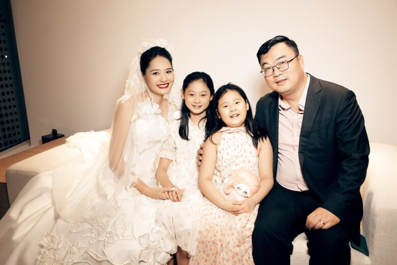 Con gái Hoa hậu Hương Giang nhận loạt danh hiệu Tinh hoa tại trường quốc tế