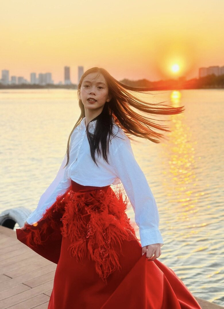 Sao Việt 24h: Cindy Lư nghẹn ngào giỗ mẹ, Saka Trương Tuyền mắt gấu trúc sau sinh