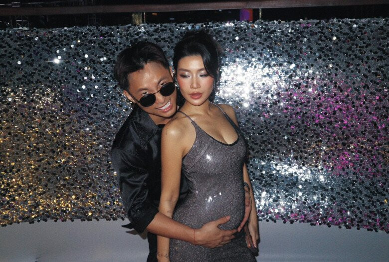 Rapper Rhymastic và bà xã Thanh Huyền đón con thứ hai: Bé Ma Bư chính thức lên chức anh trai