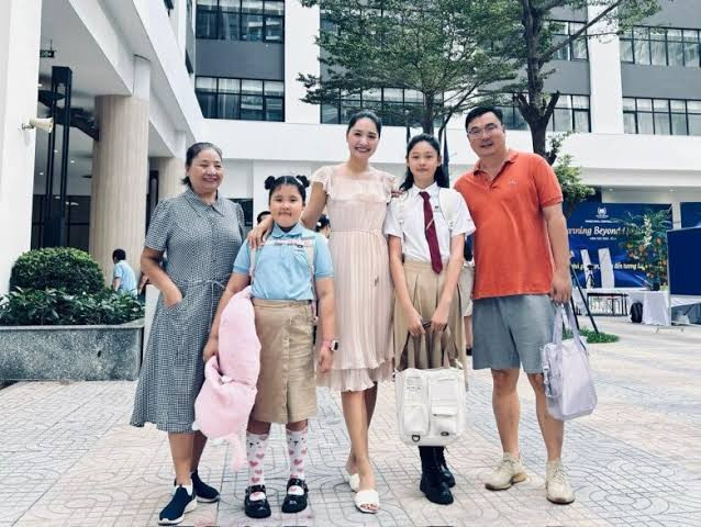 Con gái Hoa hậu Hà Kiều Anh và Hương Giang gây sốt khi biểu diễn cùng dàn nhạc giao hưởng