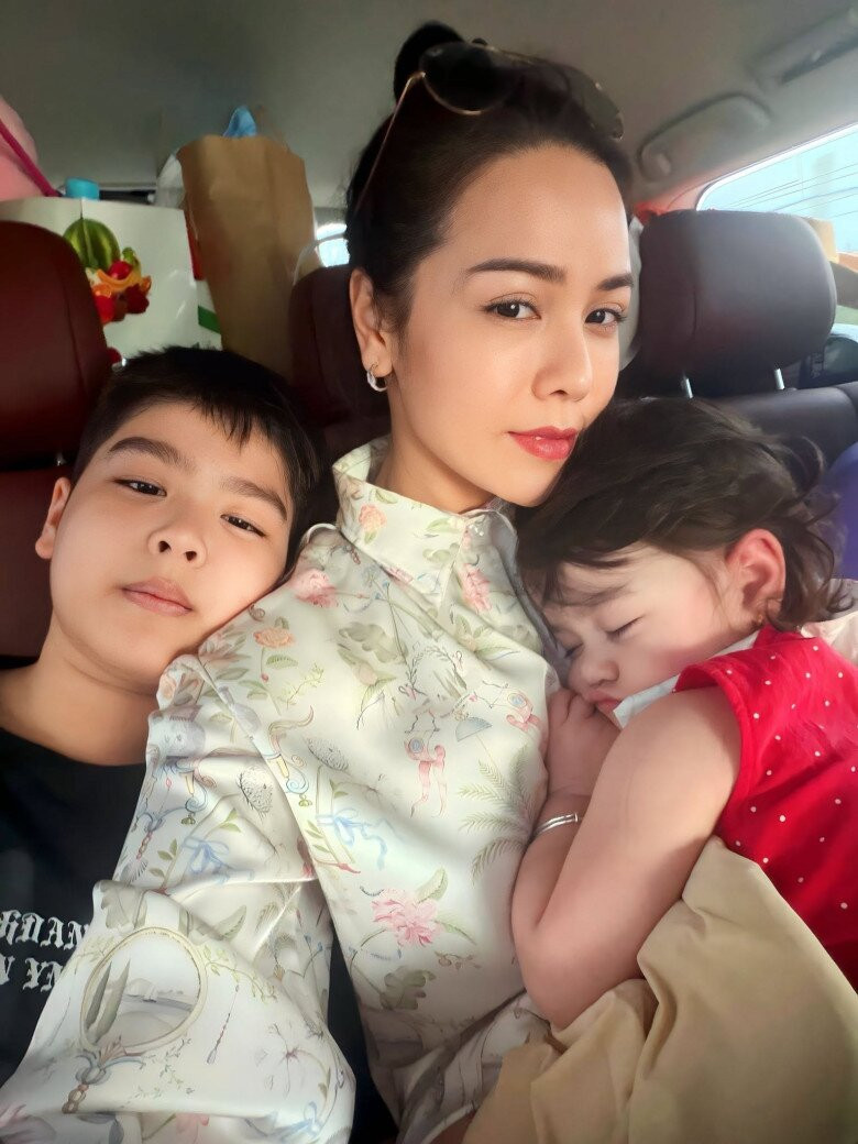 Khoảnh khắc đời thường của sao Việt: Ngô Thanh Vân khoe con gái, Tiến Luật nhớ cặp song sinh