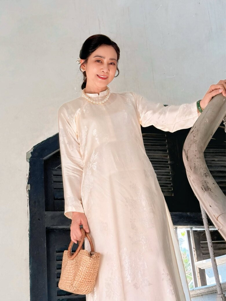 NSND Trịnh Kim Chi và NSƯT Tuyết Thu giữ chức Chủ tịch, Phó Chủ tịch Hội Sân khấu TP.HCM NSND Trịnh Kim Chi và NSƯT Tuyết Thu giữ chức Chủ tịch, Phó Chủ tịch Hội Sân khấu TP.HCM