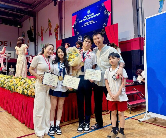Ốc Thanh Vân khoe thành tích học tập của các con, quý tử 15 tuổi cao ngang ngửa bố