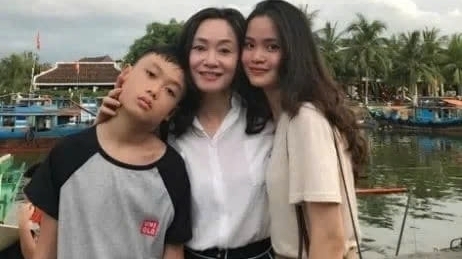 NSƯT Quách Thu Phương tự hào khoe gia tài là hai con thành đạt và ngoại hình ấn tượng