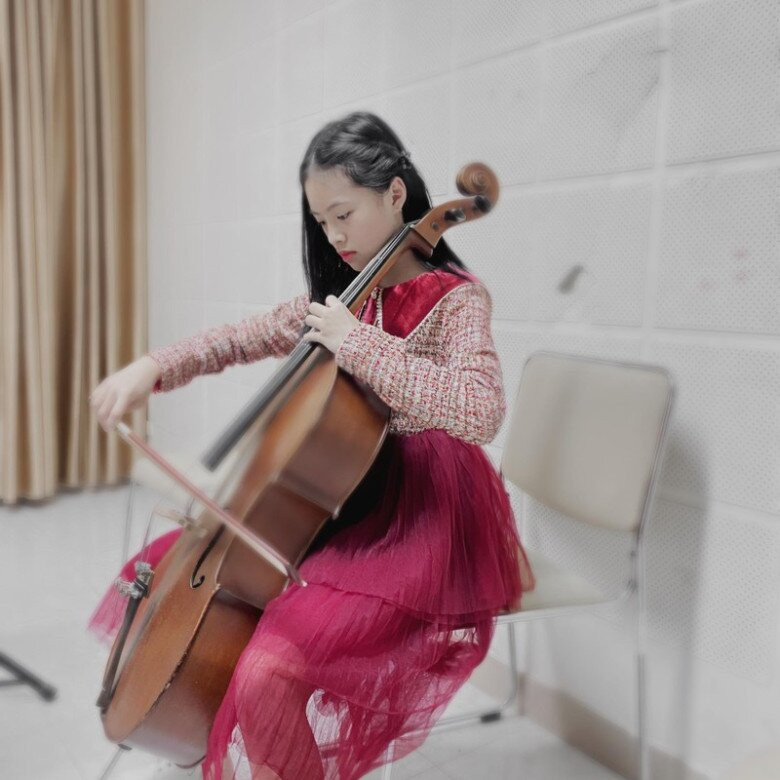 Diễn viên Tiến Lộc: Từ 'trai đểu' màn ảnh đến ông bố ấm áp bên con gái hot girl