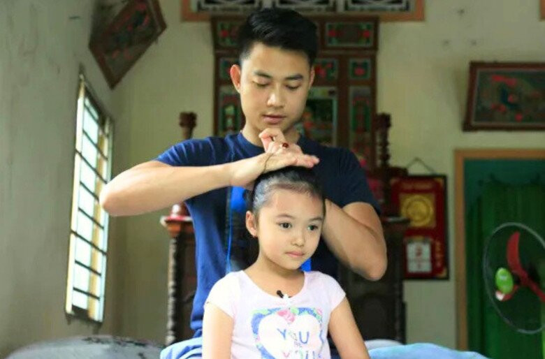 Diễn viên Tiến Lộc: Từ 'trai đểu' màn ảnh đến ông bố ấm áp bên con gái hot girl