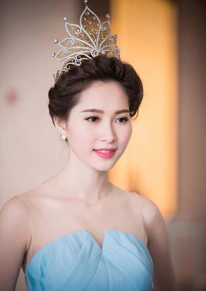 Hai lần từ chối đại diện Việt Nam thi quốc tế, Hoa hậu Thu Thảo bất ngờ bị tố: 'vô trách nhiệm'