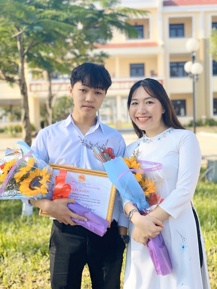 Nam sinh Quảng Nam đạt điểm 10 môn Văn tốt nghiệp THPT 2021