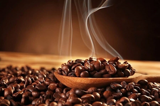 Giá cà phê hôm nay 24/7: Robusta vượt 1.900 USD/tấn, giải mã sức tăng của thị trường