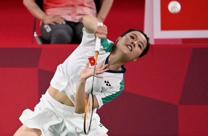 Chơi kiên cường, Thùy Linh vẫn bất lực trước tay vợt số 1 thế giới ở Olympic Tokyo 2020