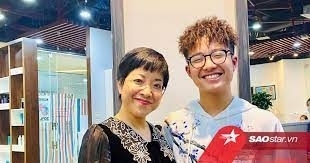 Con trai MC Thảo Vân ủng hộ mẹ đi bước nữa, vợ mới Công Lý bình luận điểm giống nhau của 2 bố con