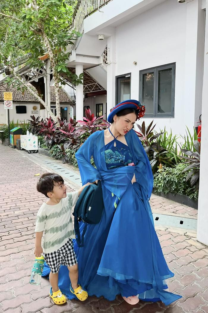 Hậu chia tay bạn trai thiếu gia, Hoà Minzy nhắn gửi xúc động đến nhân vật đặc biệt