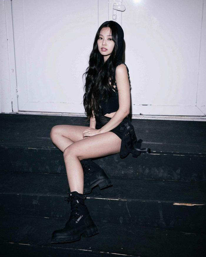 Jennie thừa nhận từng bị kiệt sức, nói về thời gian bị netizen "ném đá"
