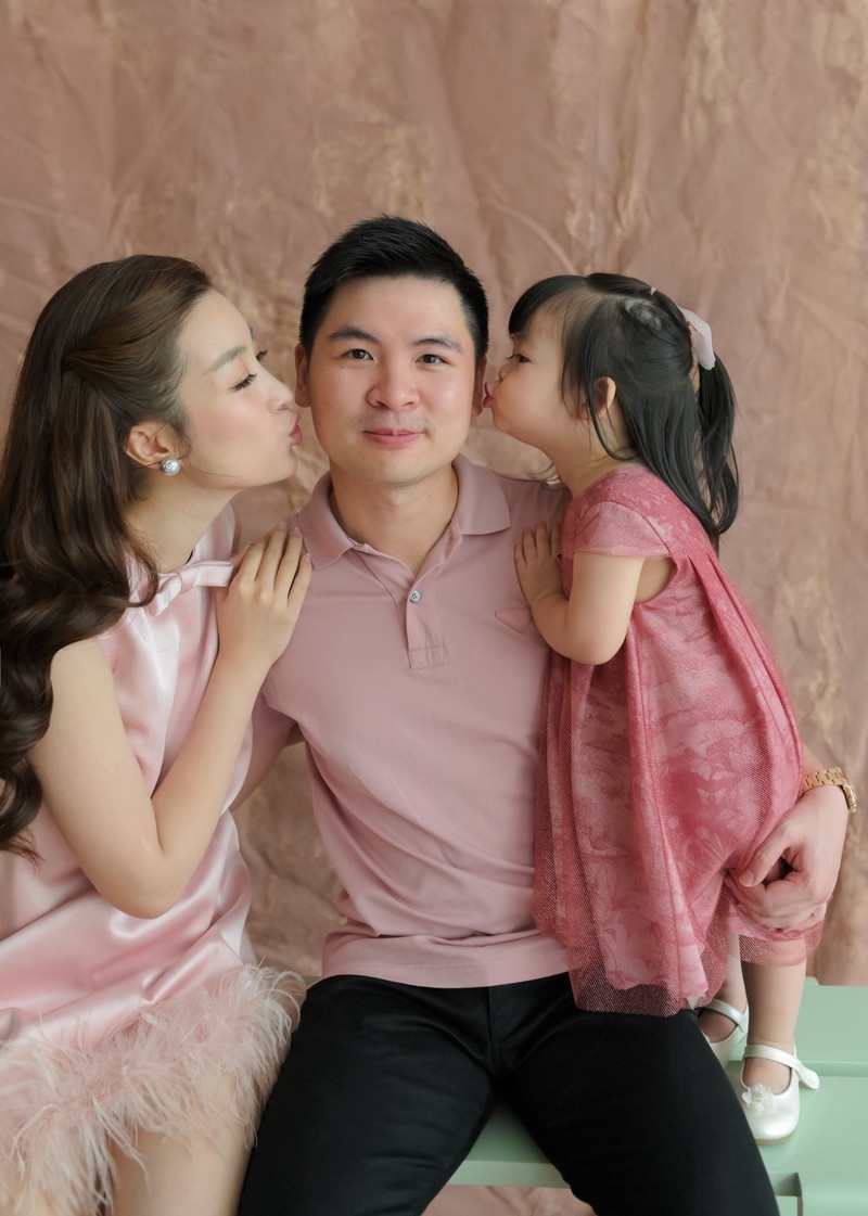 Đỗ Mỹ Linh khoe ảnh con gái, biểu cảm của nhóc tỳ gây sốt mạng xã hội