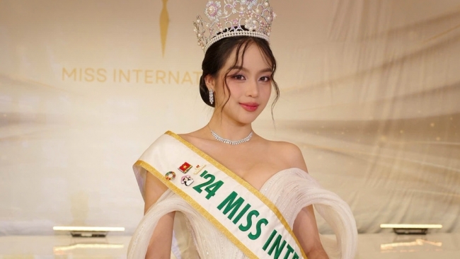Hoa hậu Thanh Thủy tỏa sáng tại Chung kết Miss US International