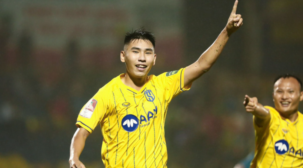Cựu vương V-League chiêu mộ Vua phá lưới Đông Nam Á