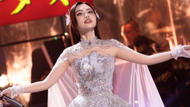 Chung kết Sing! Asia 2025: Phương Mỹ Chi đứng Top 3