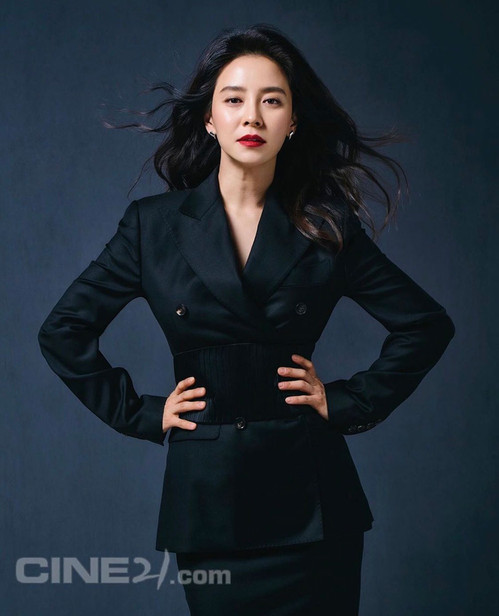 Song Ji Hyo và Kim Bum đến Việt Nam vào tháng 8
