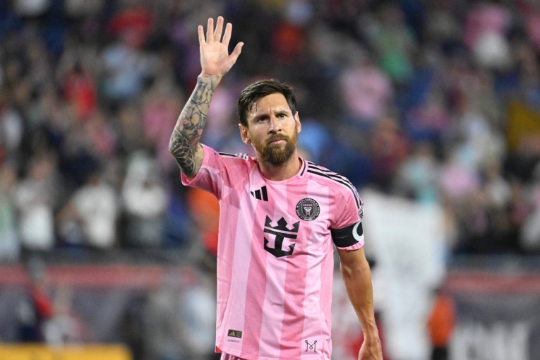 Huyền thoại bóng đá Mỹ chỉ trích Messi