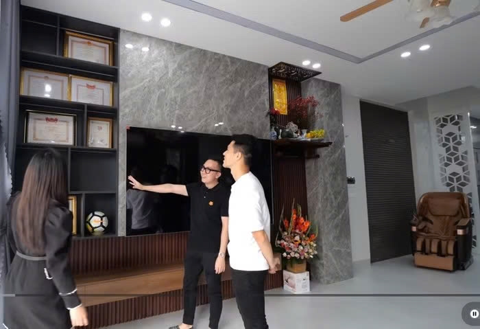 "Soi" tổ ấm khang trang, đáng mơ ước của cầu thủ Trần Đình Trọng tại Hà Nội