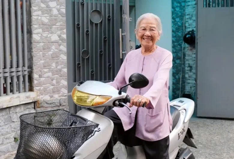 NSƯT Phi Điểu và nghệ sĩ Thanh Hiền: Hai người bà quốc dân với tình yêu nghề không tuổi NSƯT Phi Điểu và nghệ sĩ Thanh Hiền: Hai người bà quốc dân với tình yêu nghề không tuổi