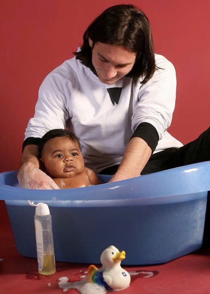 UNICEF xác nhận loạt ảnh Messi và Lamine Yamal từng gặp nhau từ gần 20 năm trước