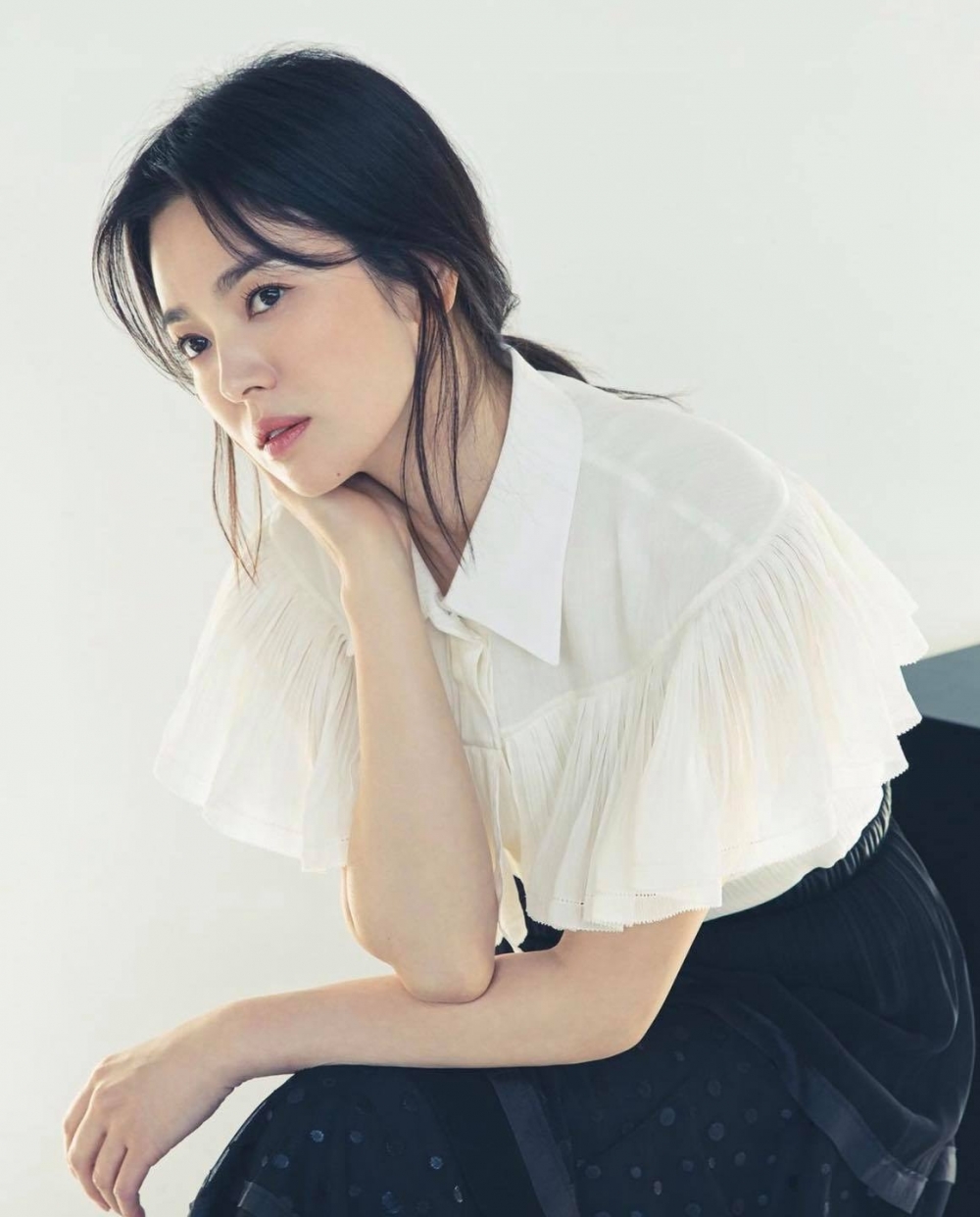 Song Hye Kyo hóa quý cô công sở