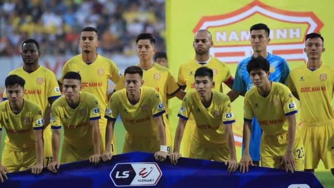 Tấn bi hài, hay 'trò chơi tử thần' của bóng đá Việt Nam?