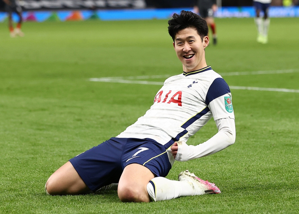 Son Heung Min hơn Ronaldo 99 bậc về giá trị chuyển nhượng