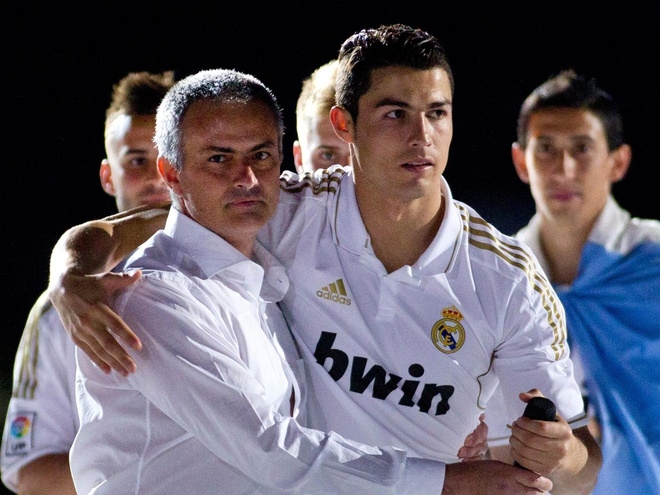Mourinho lên tiếng về thương vụ Ronaldo trở lại MU