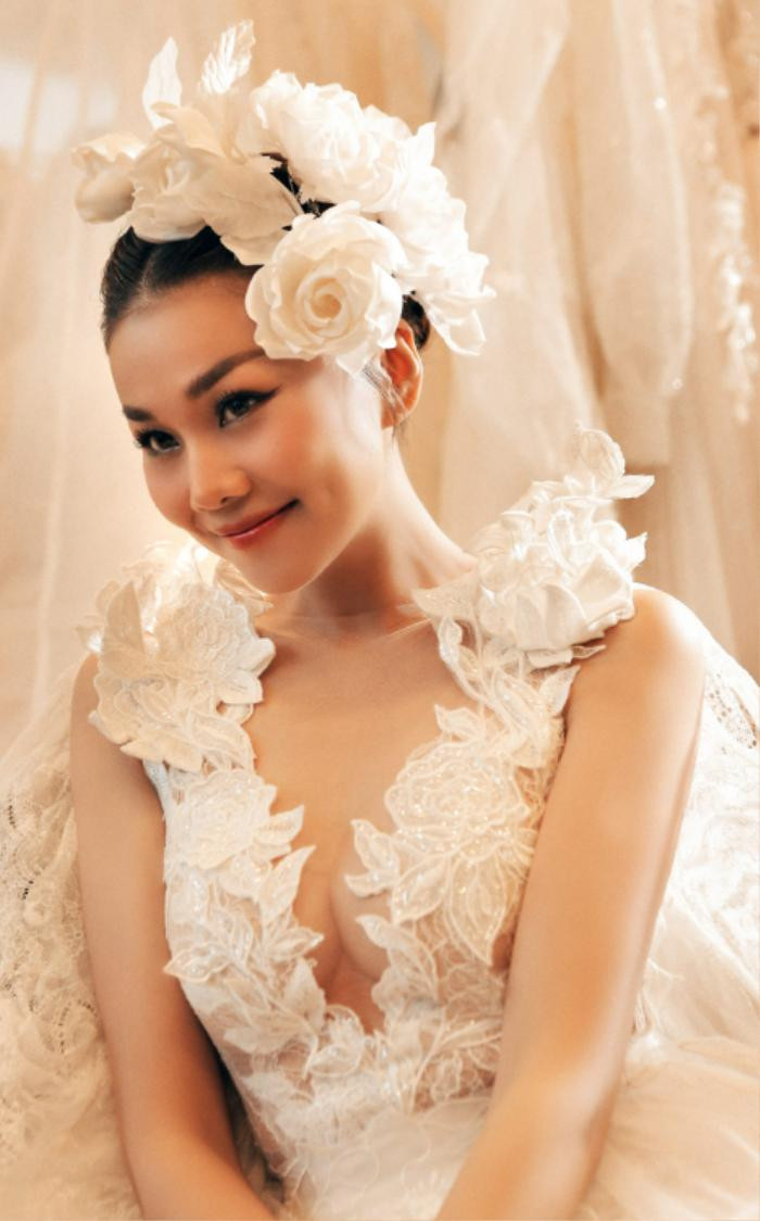 HOT: Siêu mẫu Thanh Hằng nhận lời cầu hôn, chuẩn bị lên xe hoa