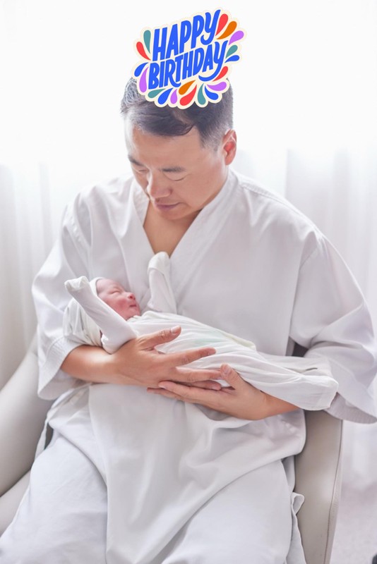 Shark Bình có nhiều thay đổi sau khi kết hôn với Phương Oanh Shark Bình có nhiều thay đổi sau khi kết hôn với Phương Oanh