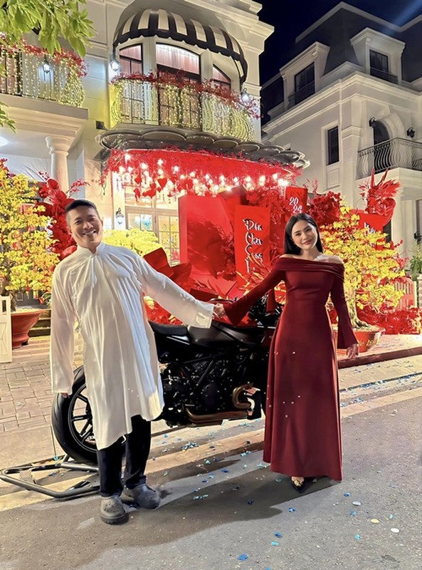 Đoàn Di Băng giàu “khủng”, nhiều lần “vung tiền” gây sốc Đoàn Di Băng giàu “khủng”, nhiều lần “vung tiền” gây sốc