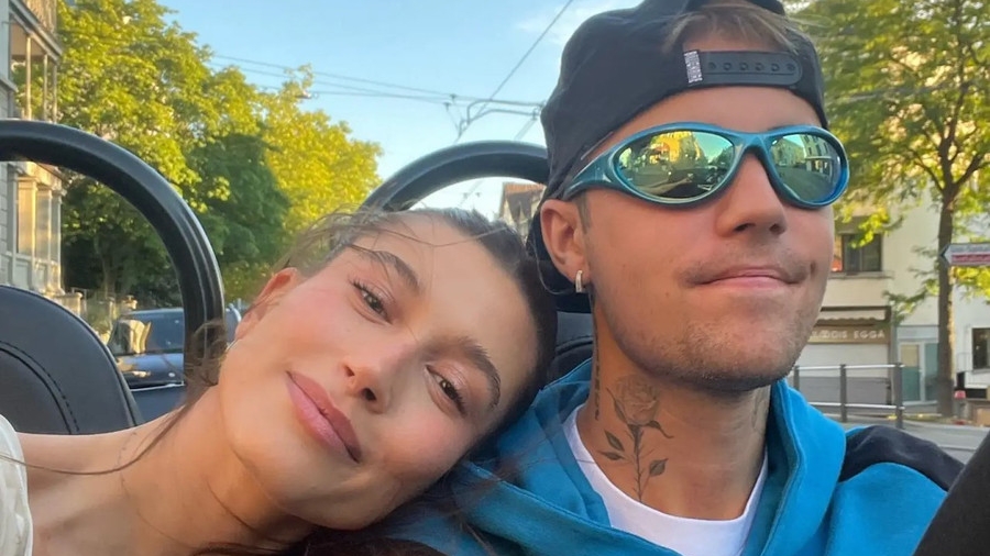 Justin Bieber thừa nhận sống ích kỷ, hôn nhân với vợ siêu mẫu gặp sóng gió?