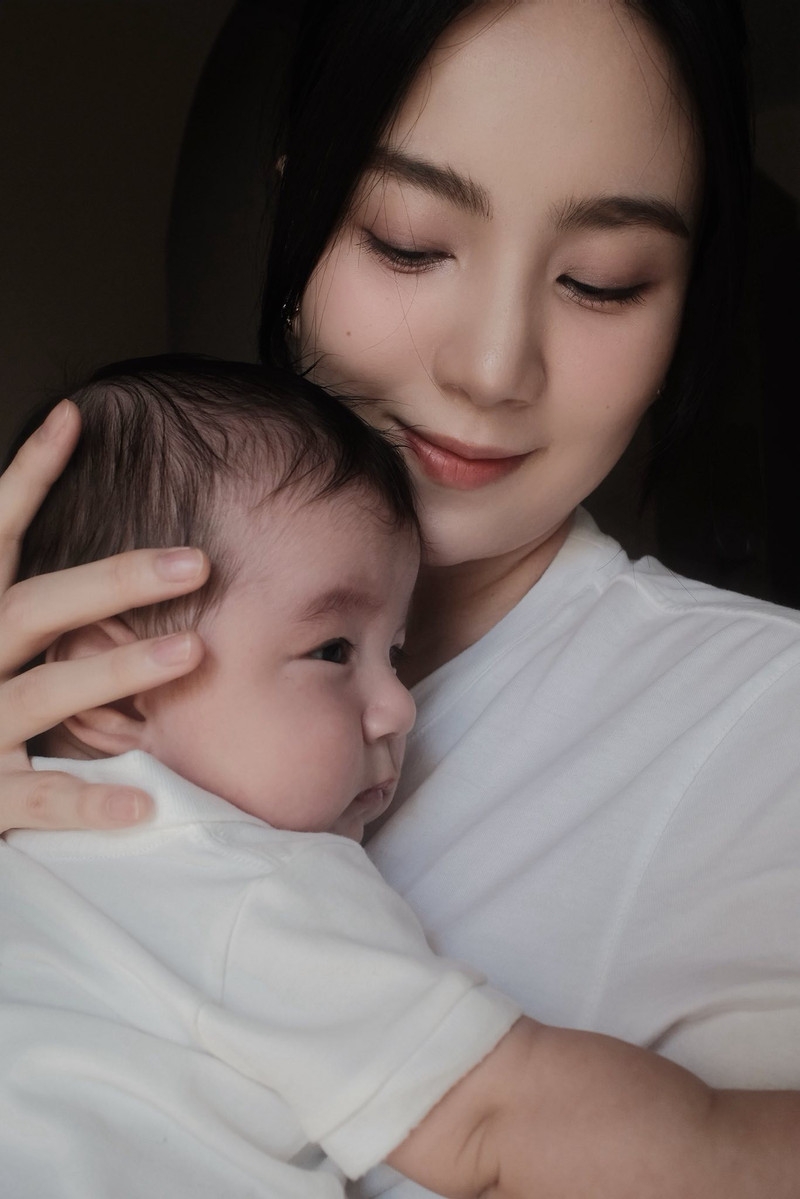 MC Mai Ngọc tự tin khoe dáng cực phẩm chỉ sau hơn 3 tháng làm 'mẹ bỉm' MC Mai Ngọc tự tin khoe dáng cực phẩm chỉ sau hơn 3 tháng làm 'mẹ bỉm'