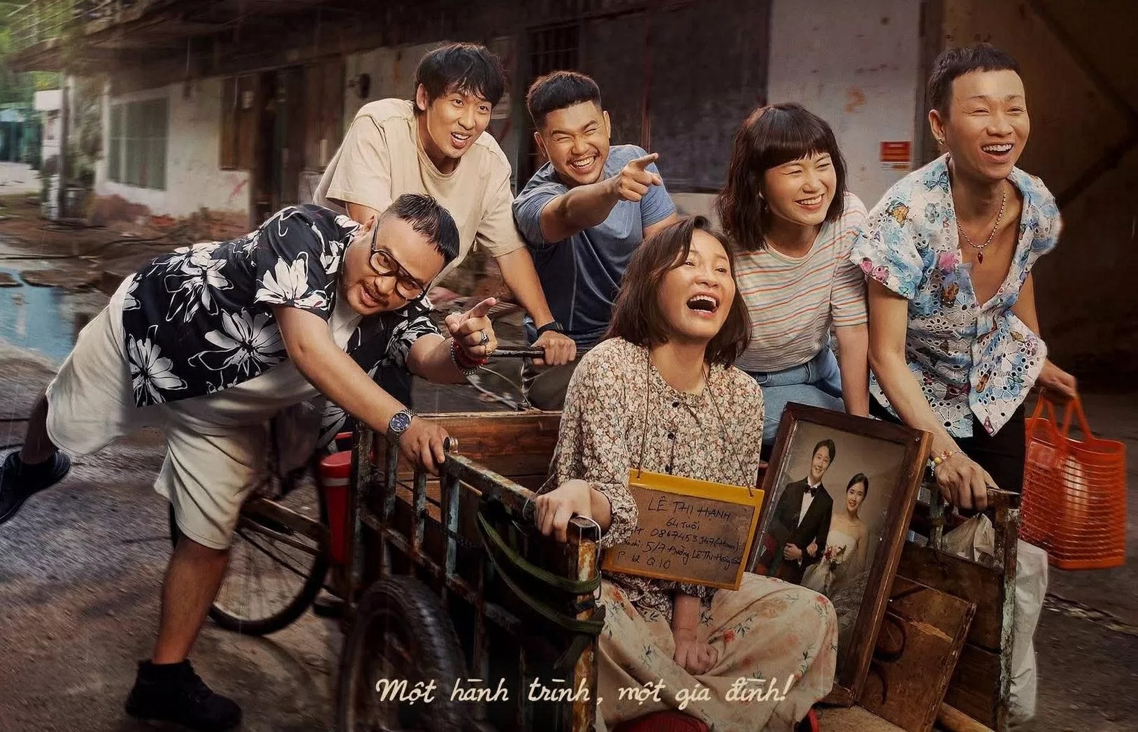 "Mang mẹ đi bỏ" gây sốt phòng vé, vượt Conan để dẫn đầu doanh thu cuối tuần