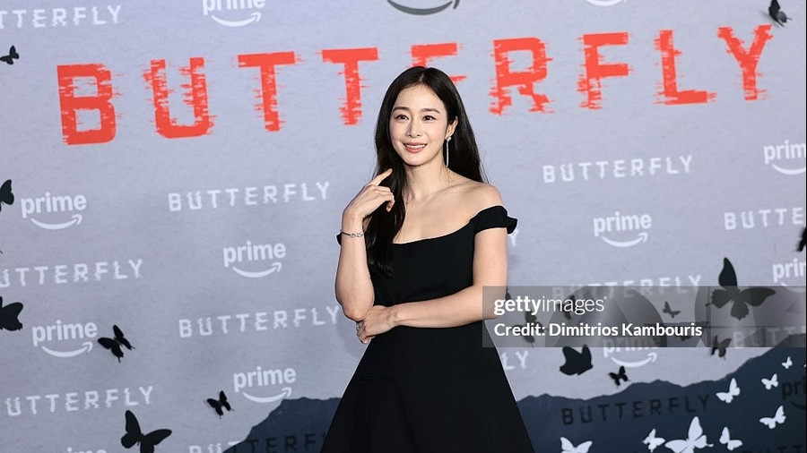 Ra mắt phim tại Hollywood, nhan sắc "nữ thần quốc dân" Kim Tae Hee gây tranh cãi